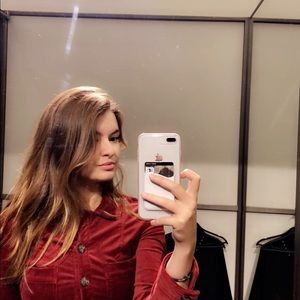 Meet your Posher, Carly